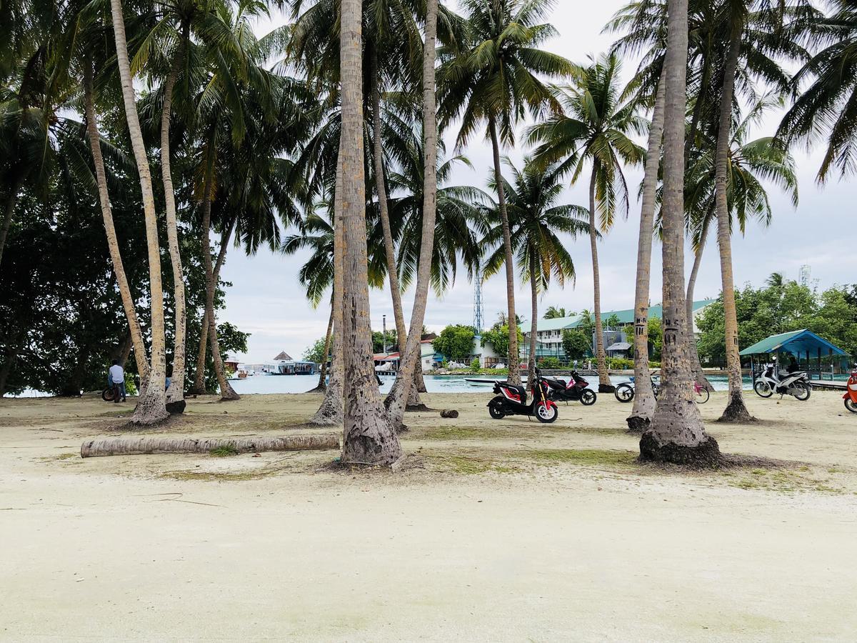 Sunset Holidays Huraa Exterior foto